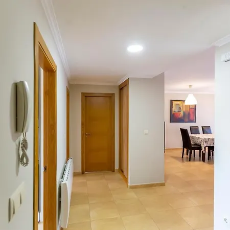 Duplex En Residencial Vichona En *